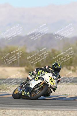 media/Nov-02-2025-CVMA (Sun) [[337aff29ab]]/Race 11-Amateur Supersport Open/